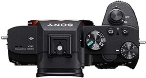 Sony a7 III (ILCEM3K/B) Full-frame Mirrorless Interchangeable-Lens Camera with 28-70mm Lens with 3-Inch LCD, Black - Image 4